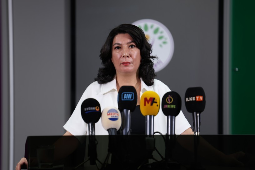 DEM Parti’den barış süreci çağrısı: Kadınların olmadığı masa eksiktir