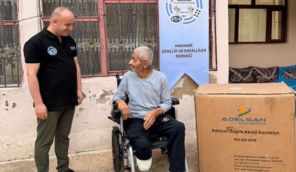 Hakkari Gençlik ve Engelliler Derneği’nden akülü sandalye desteği