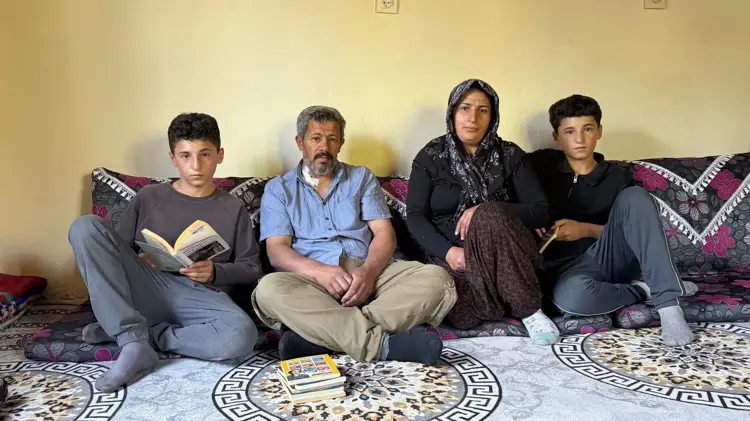 Hakkari'de imkânsızlıkları aşan ikizlerin büyük başarısı