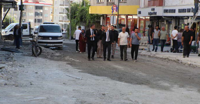 Gürbüz çalışmaları yerinde inceledi: Hakkâri’de altyapı mesaisi