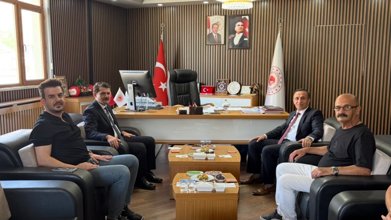 Çukurca Kaymakamı Cebeci’den İl Müdürü Adıgüzel’e Ziyaret