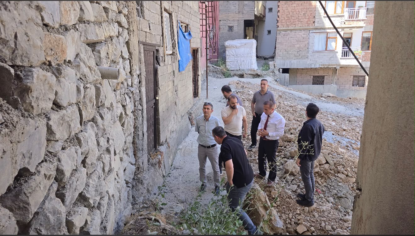 Hakkari’ye yeni sağlık merkezi ve laboratuvar yapılacak