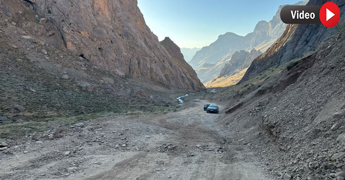 Hakkâri’nin saklı cenneti Cennet-Cehennem Vadisi’nde yol çağrısı