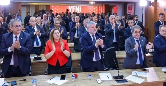 Yeni Parti’de il başkanları buluştu: Hakkâri’yi Suzan Çakırbeyli temsil etti