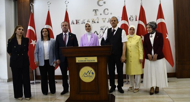 Aile ve Sosyal Hizmetler Bakanı Göktaş Hakkâri’ye geldi