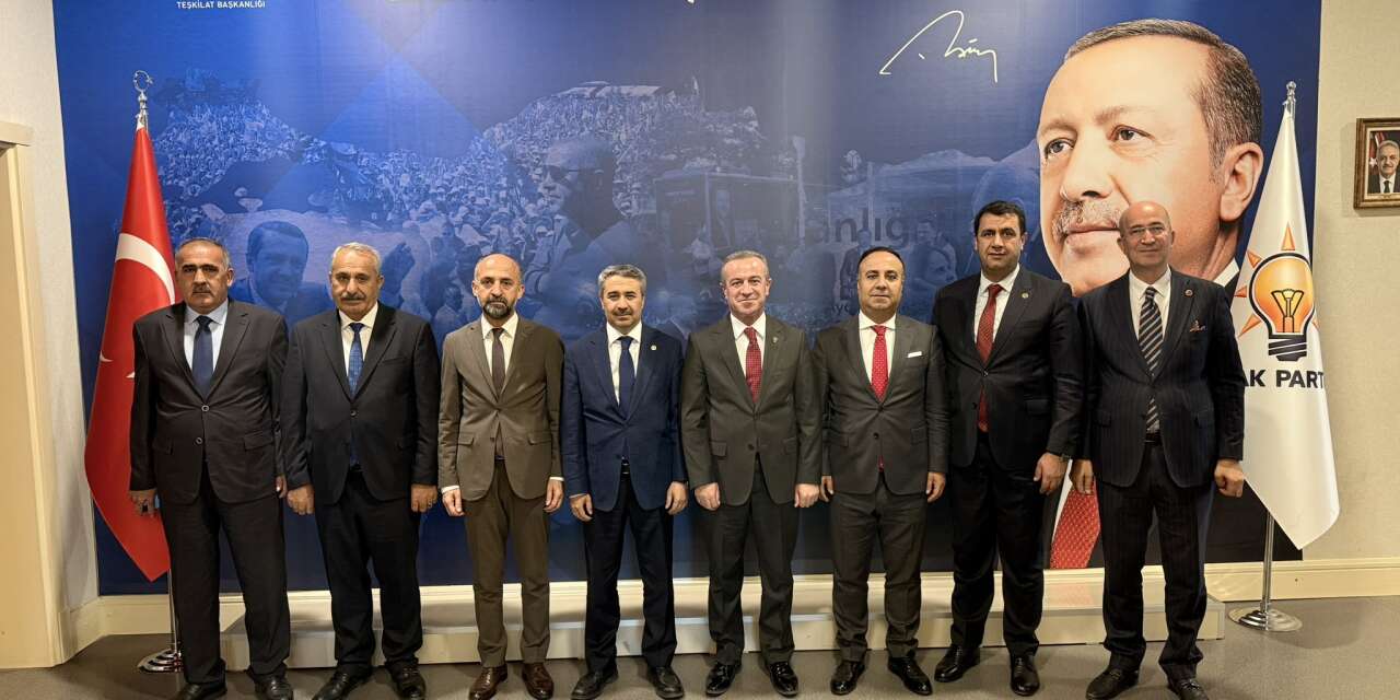 AK Parti Hakkari teşkilatı Ankara’da bir araya geldi