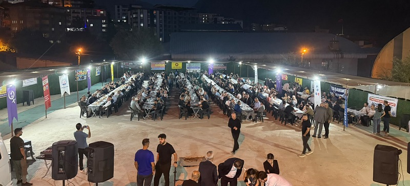 Hakkâri’de KESK dayanışması: “Mücadelemizi büyütmeliyiz”