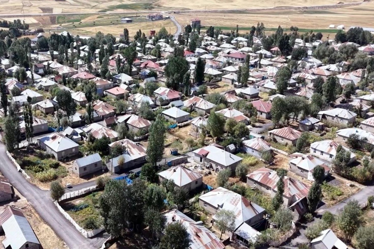 Hakkari’de 220 haneli köy, düzenli yapısıyla dikkat çekiyor