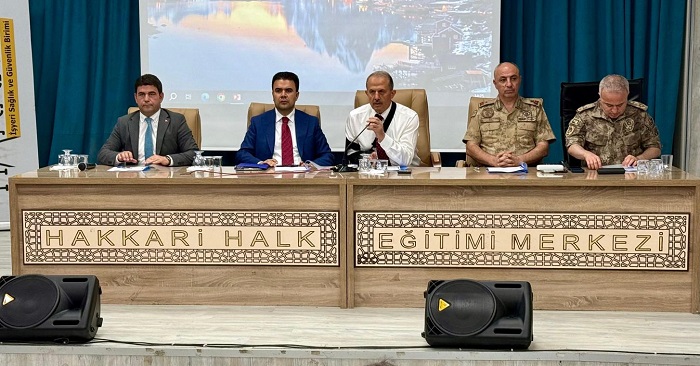 Hakkari’de okullarda güvenlik ve sağlık toplantısı