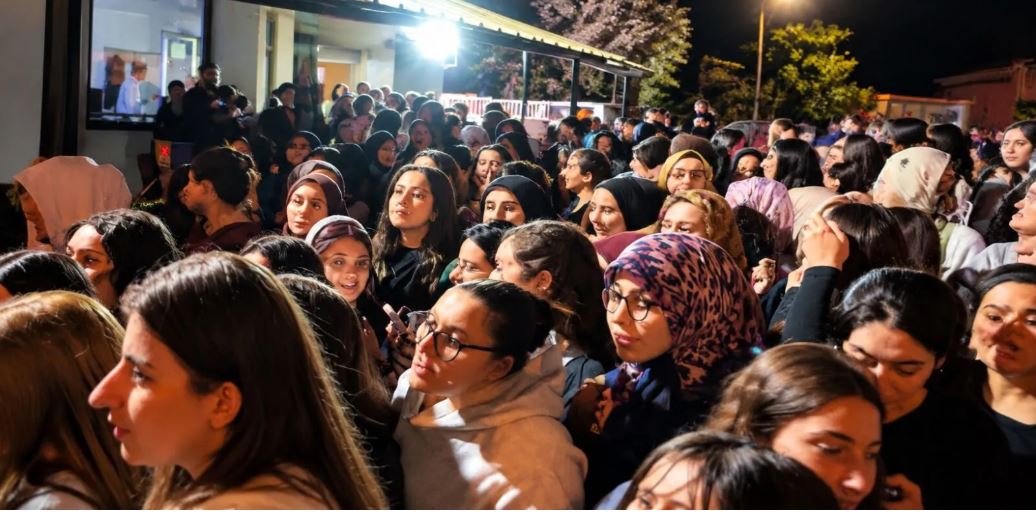 Hakkari’de KYK yurdunda su tepkisi: Öğrenciler çözüm istedi