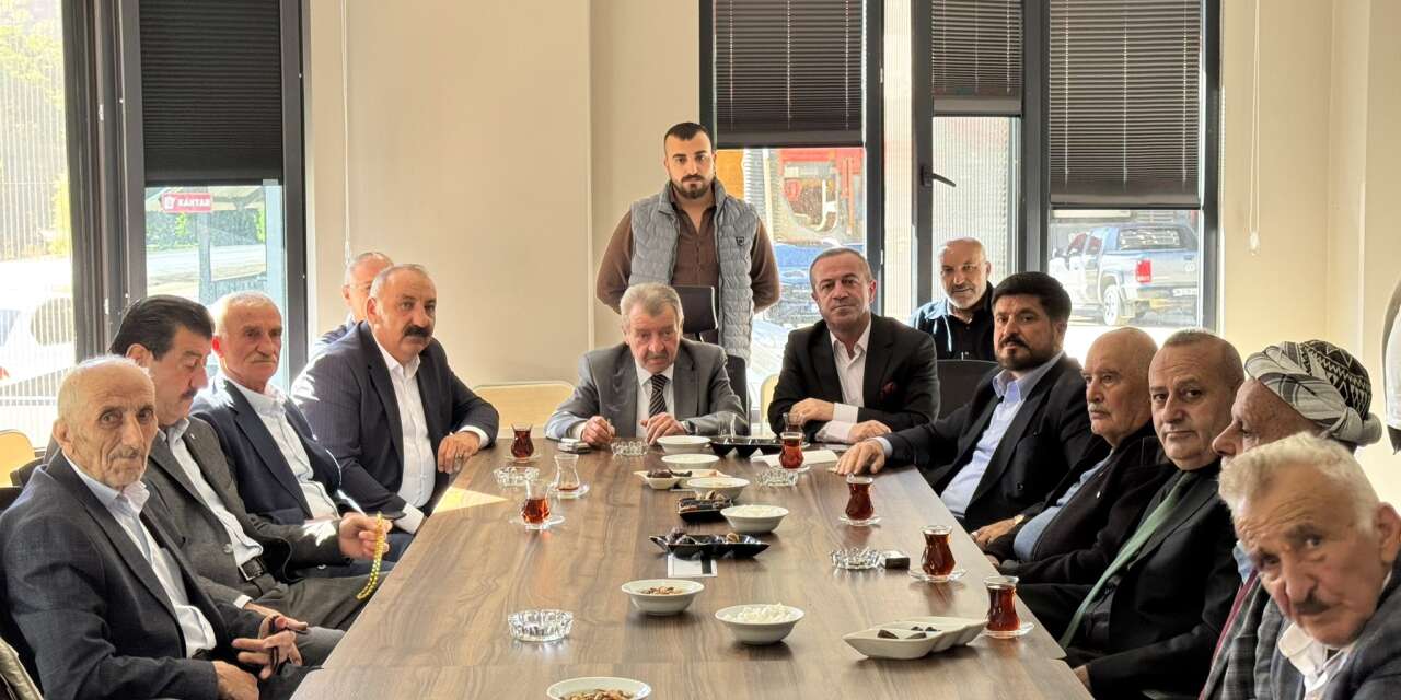 Hakkâri’de Uçar ve Çiftçi aileleri barıştı