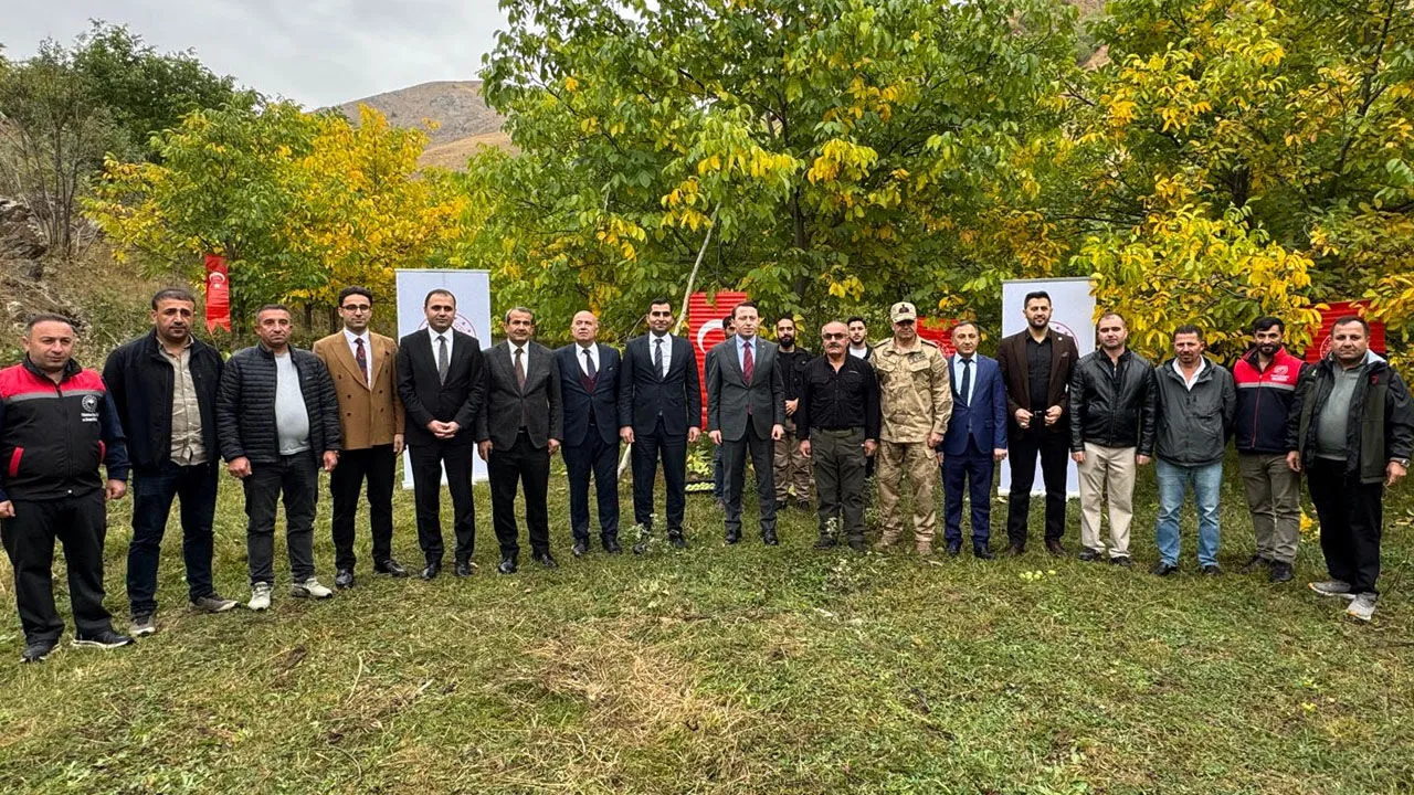 Yüksekova’da 20 yıllık emeğin hasadı yapıldı