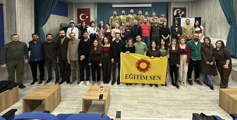 Hakkari’de Ücretsiz Kürtçe çocuk tiyatrosuna yoğun ilgi