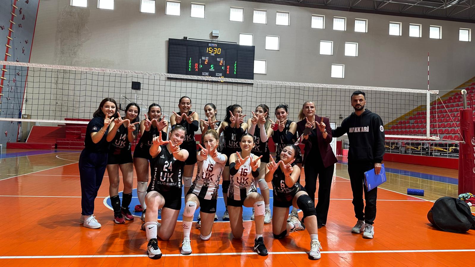 Hakkâri Kadın Voleybol Takımından Deplasmanda 3-2’lik Galibiyet!