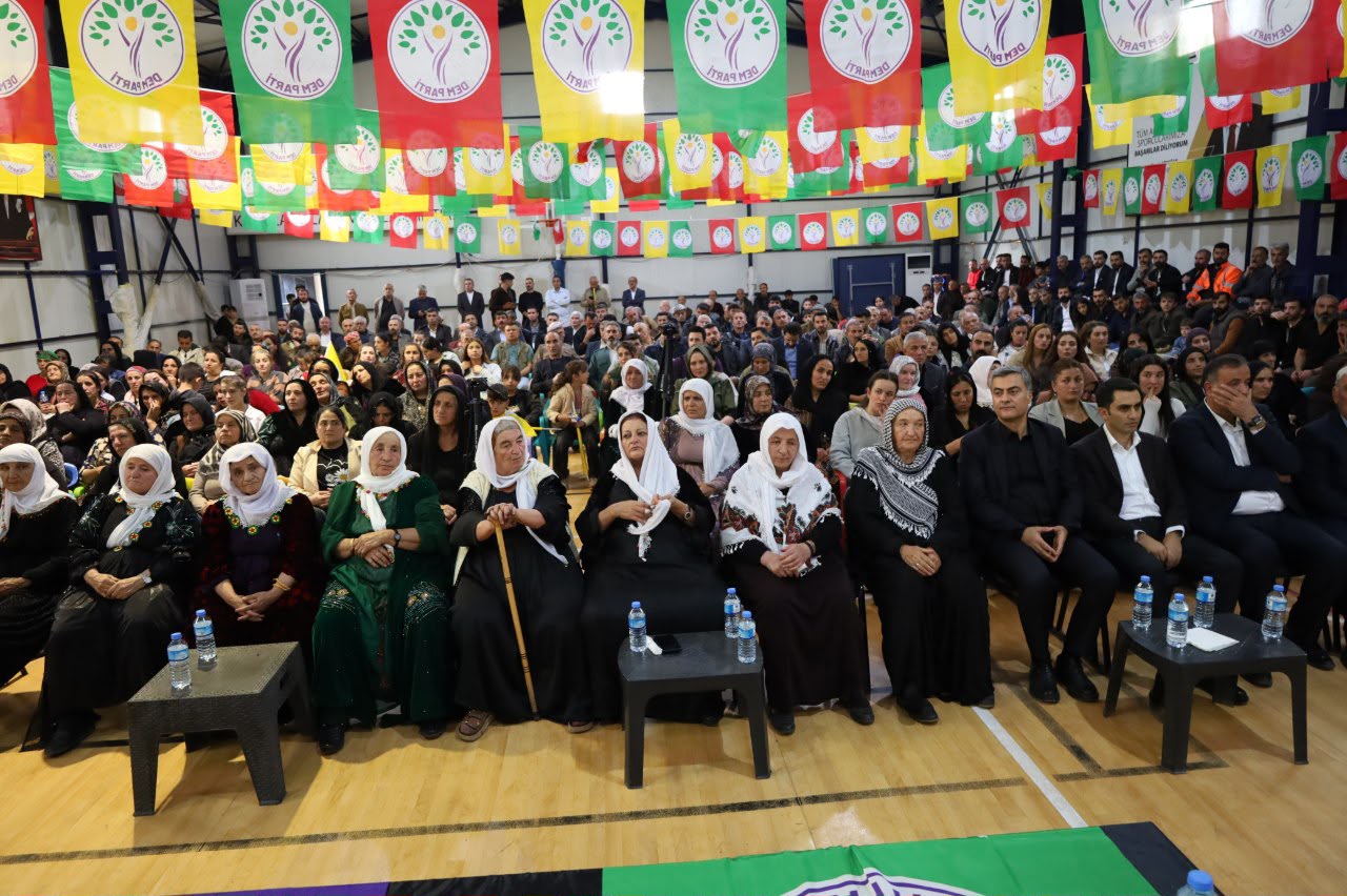 DEM Parti’nin Çukurca ilçe eş başkanları belli oldu