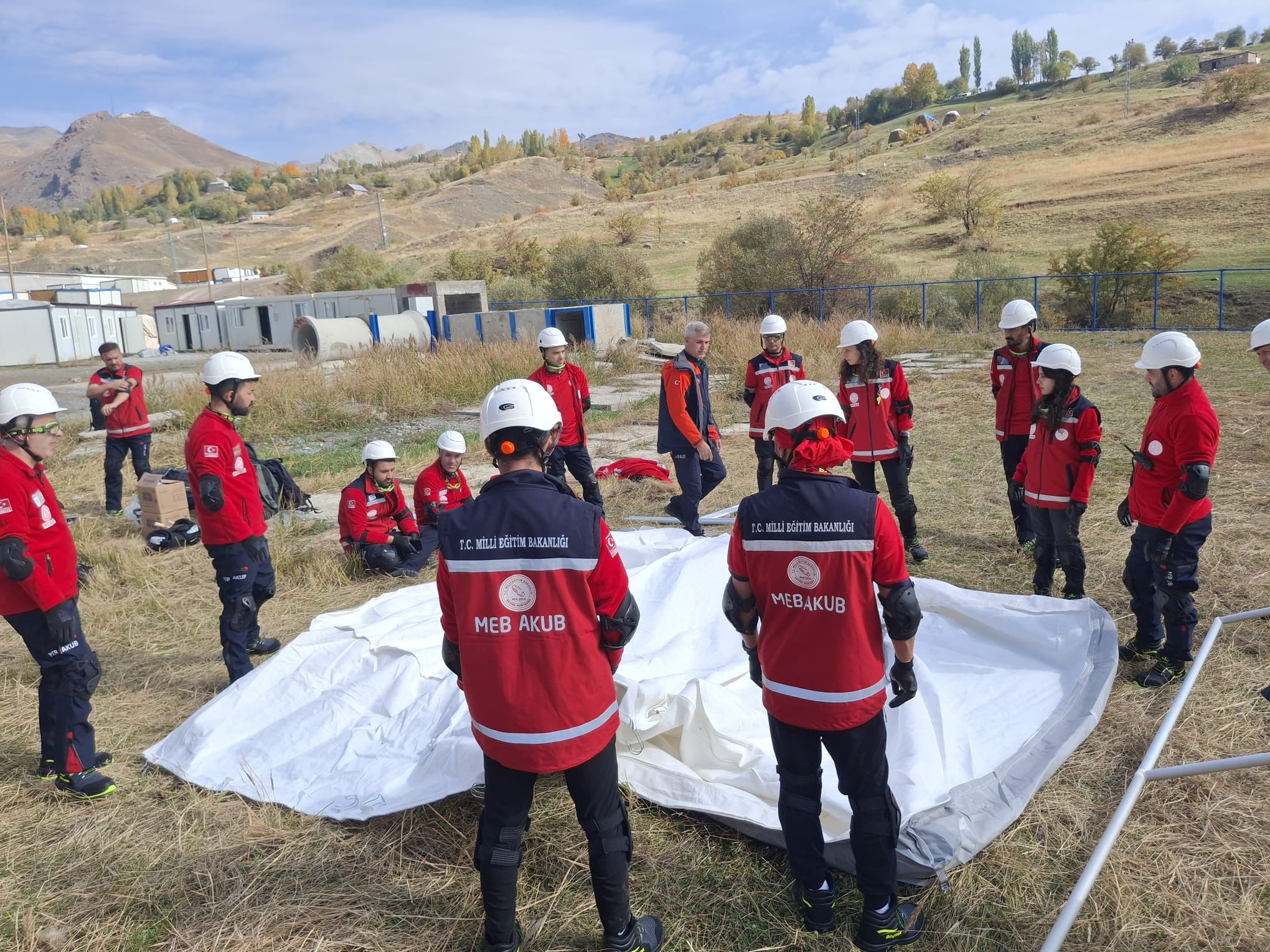 Hakkari AFAD’dan afetlere hazırlık eğitimi