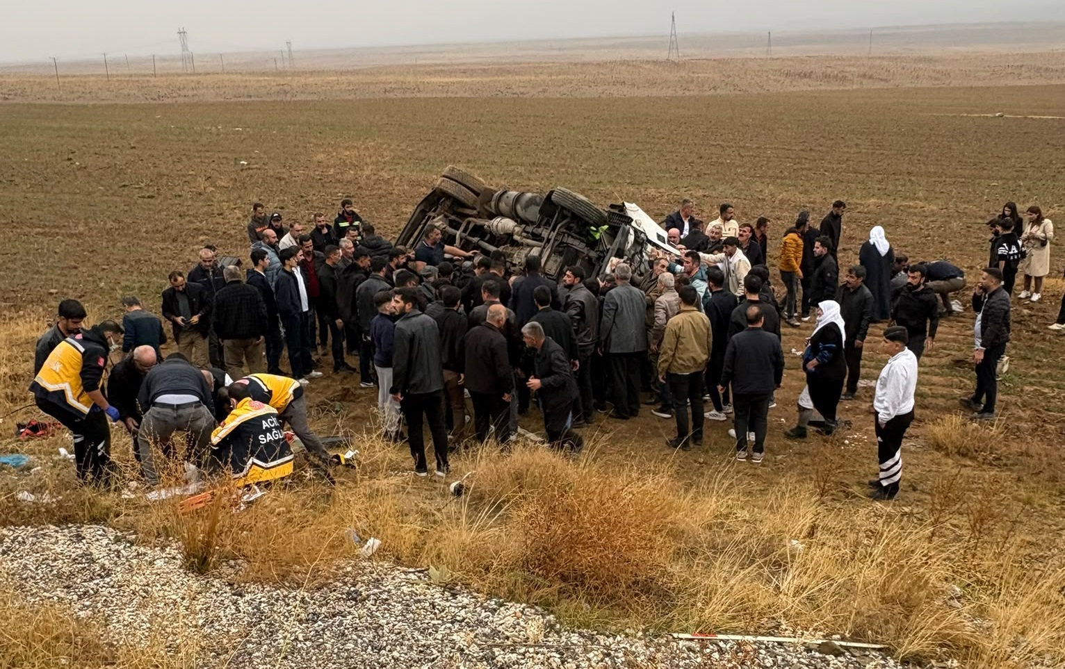 Hakkâri-Van kara yolunda kaza: 1’i ağır 6 yaralı
