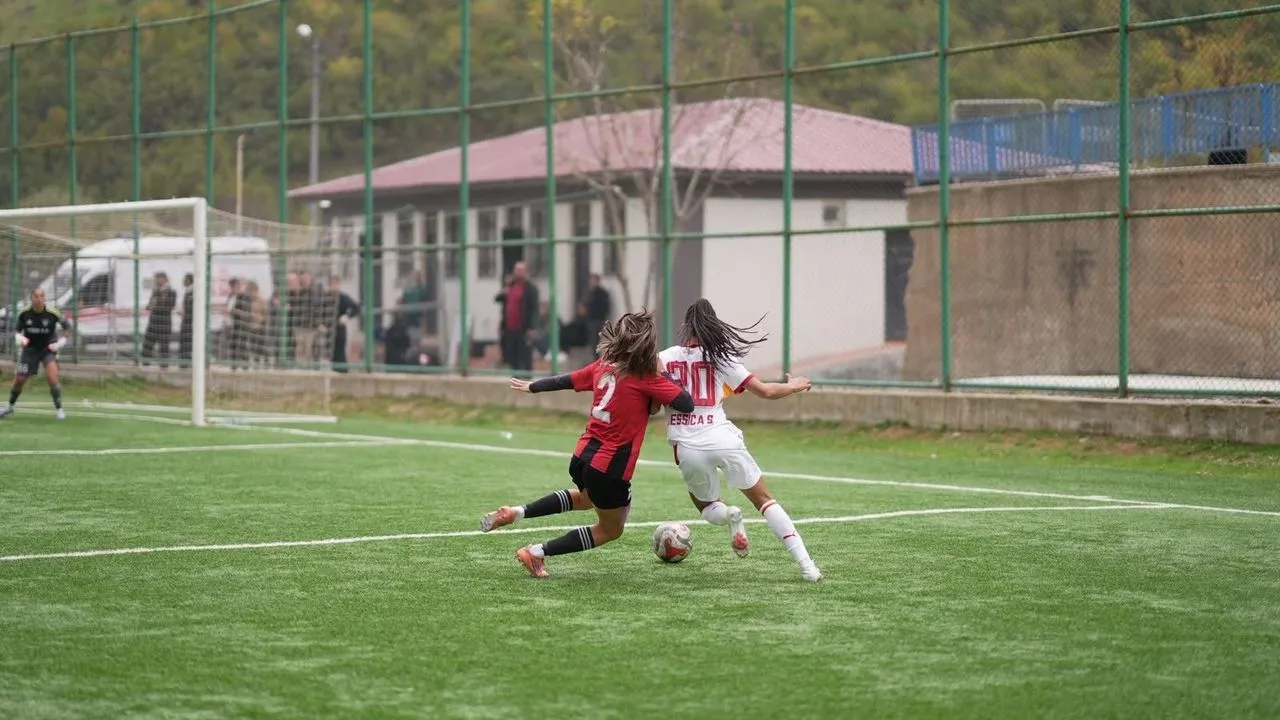 Yüksekova Spor, Galatasaray ile 1-1 berabere kaldı