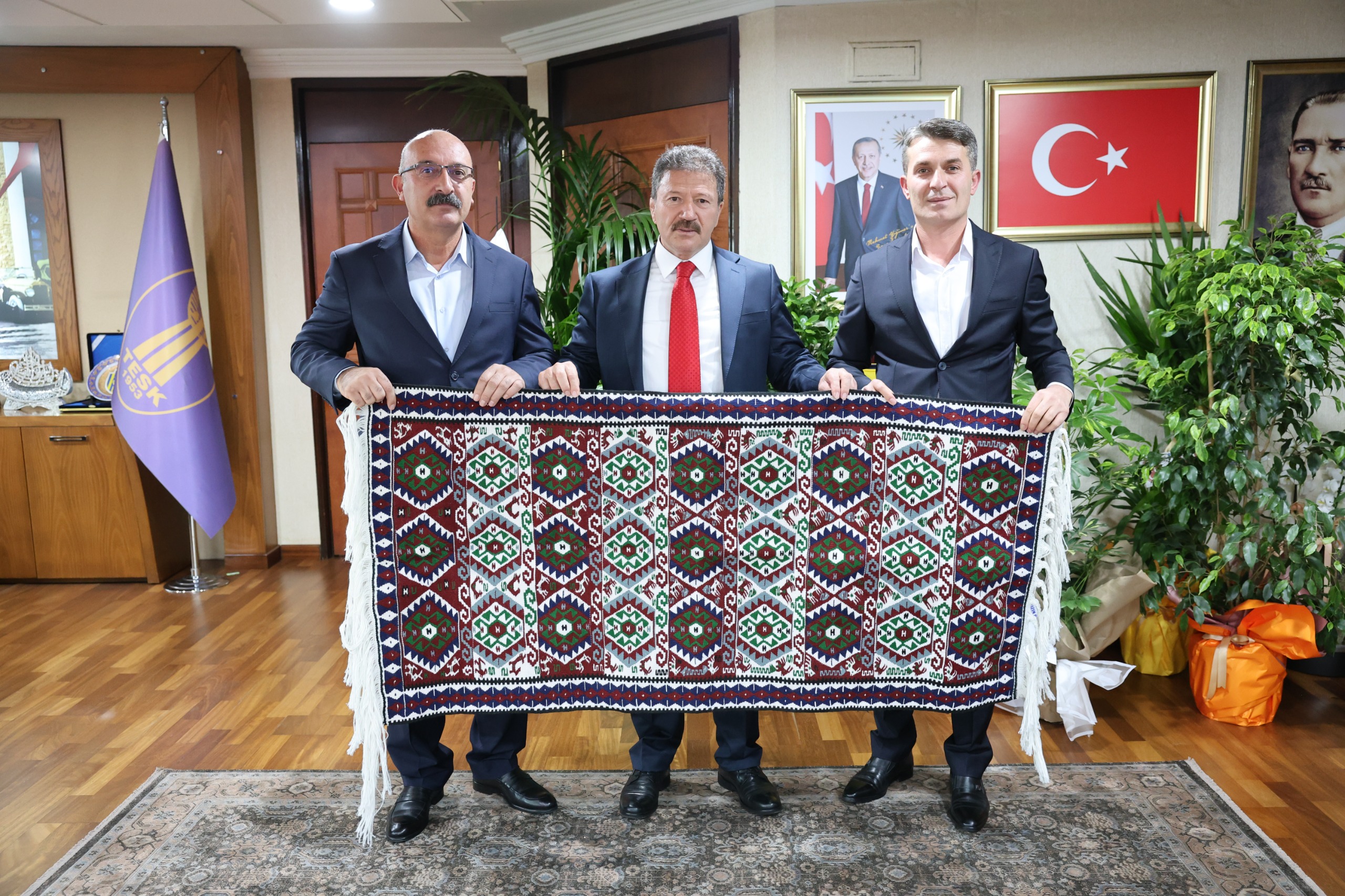 Başkan Akboğa’dan TESK Genel Başkanı Yiğiner’e ziyaret