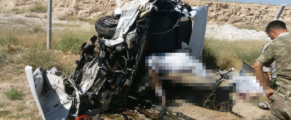 İki otomobil çarpıştı: 4 ölü