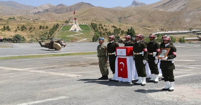 Hakkari'de Kaza Kurşunu ile 1 asker Şehit oldu
