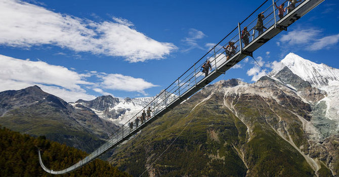 Bu köprüde yürümek yürek ister