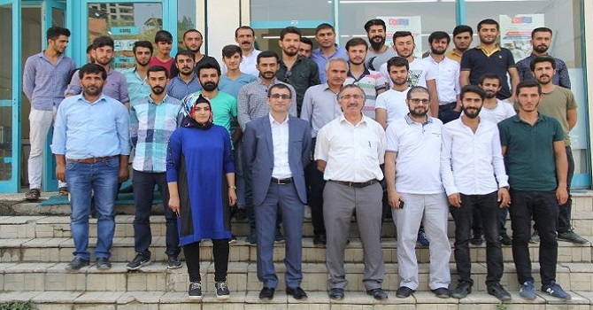 Şemdinli'de 'Mesleğimi Seçtim, İstihdama Geçtim" Projesi