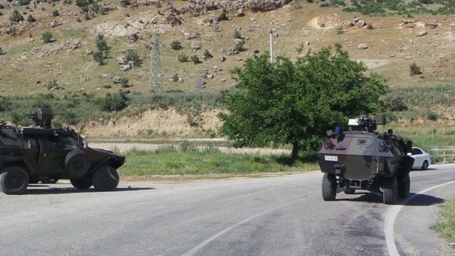 Operasyona giden askerlere bombalı saldırı: 2 şehit