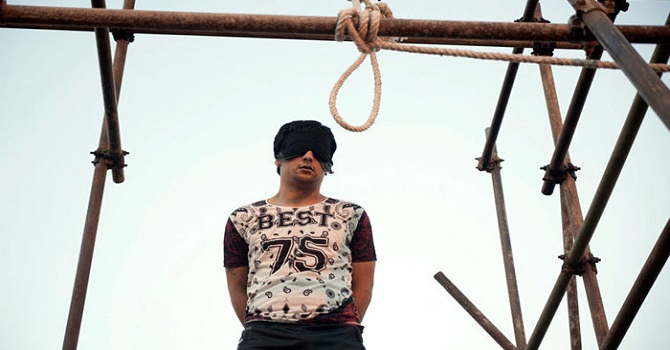 İran rejimi yine idam ipine sarıldı: Kürt tutsak idam edildi