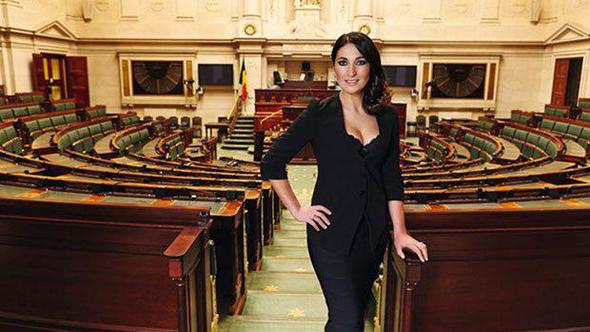 Türkiyeli bakan vatandaşlıktan çıkıyor