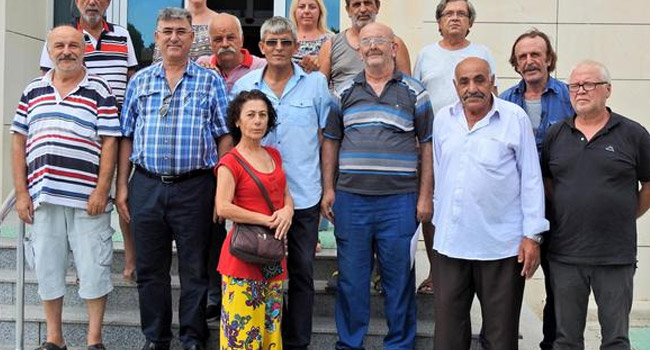 Çeşme'de 41 kişi MHP'den istifa etti