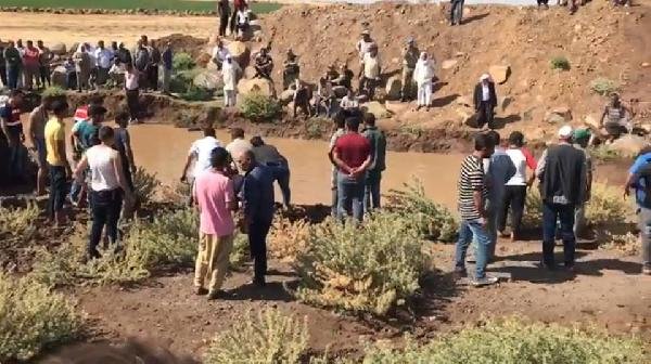 2'si kardeş 3 çocuk su birikintisinde boğuldu