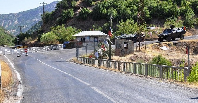 Teslim olmayı kabul etmeyip kendilerini patlattılar!