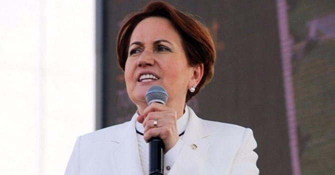 Akşener yeni parti için net tarih verdi