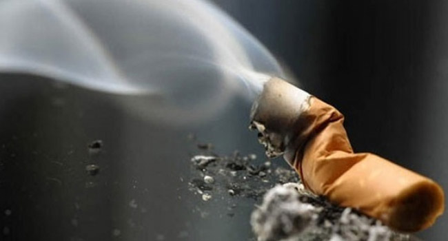 Özel araç sürücülerine de sigara yasağı geliyor