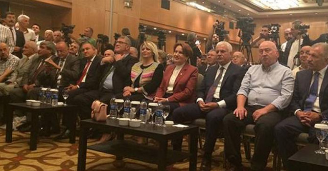 Koray Aydın Akşener'in partisine katılacağını duyurdu