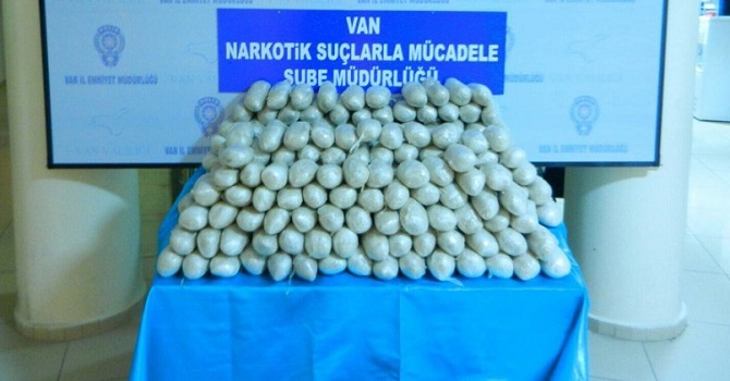 Hakkari-Van karayolunda 101 kilo 350 gram eroin ele geçirildi