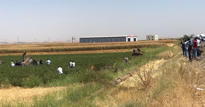 Askeri aracın geçişi sırasında patlama