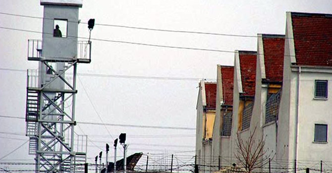 Cezaevlerinin nüfusu 13 ilin nüfusunu geçti