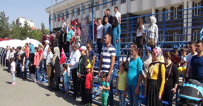 Vali sordu: 'Halk nerede?'