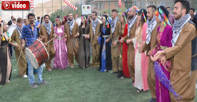 Hazinedar Hakkarili çocuklara çifte bayram yaşattı