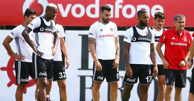 Beşiktaş'ın Şampiyonlar Ligi kadrosu açıklandı