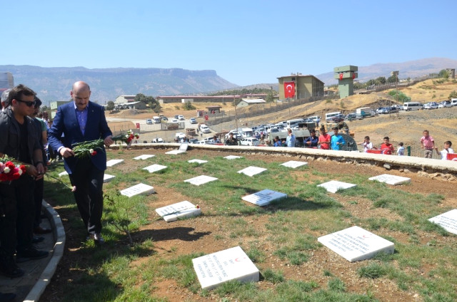 İçişleri Bakanı Soylu'nun Şemdinli'de Açılışını Yaptığı Şehitliğe Havanlı Saldırı
