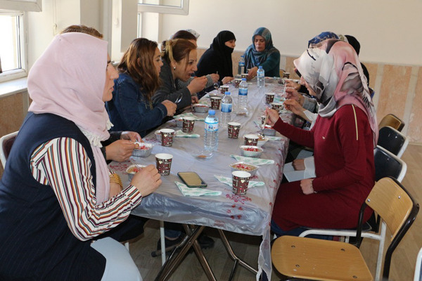 01-085.jpg 01-085.jpg