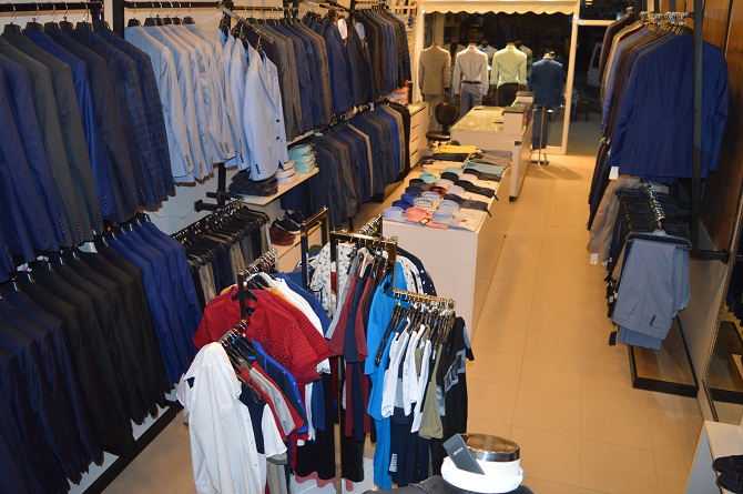 02-040.jpg 02-040.jpg