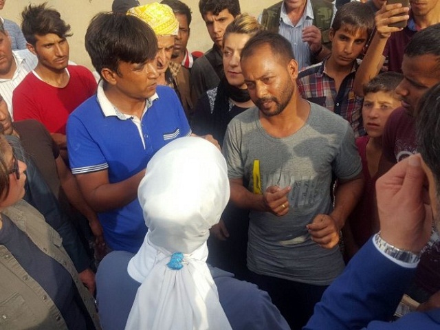 02-060.jpg 02-060.jpg