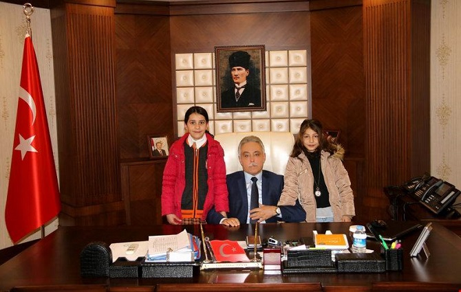 02-078.jpg 02-078.jpg