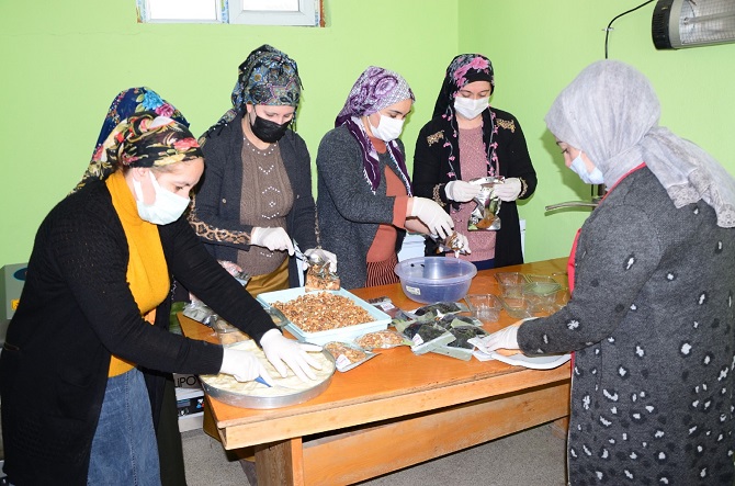 02-182.jpg 02-182.jpg