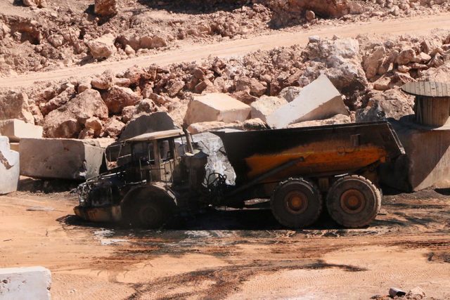 022-003.jpg 022-003.jpg