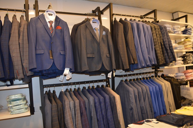 03-046.jpg 03-046.jpg